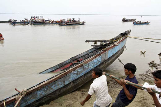 Assam boat 2